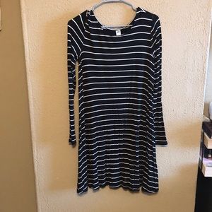 Black and white stripe long sleeve cotton dress